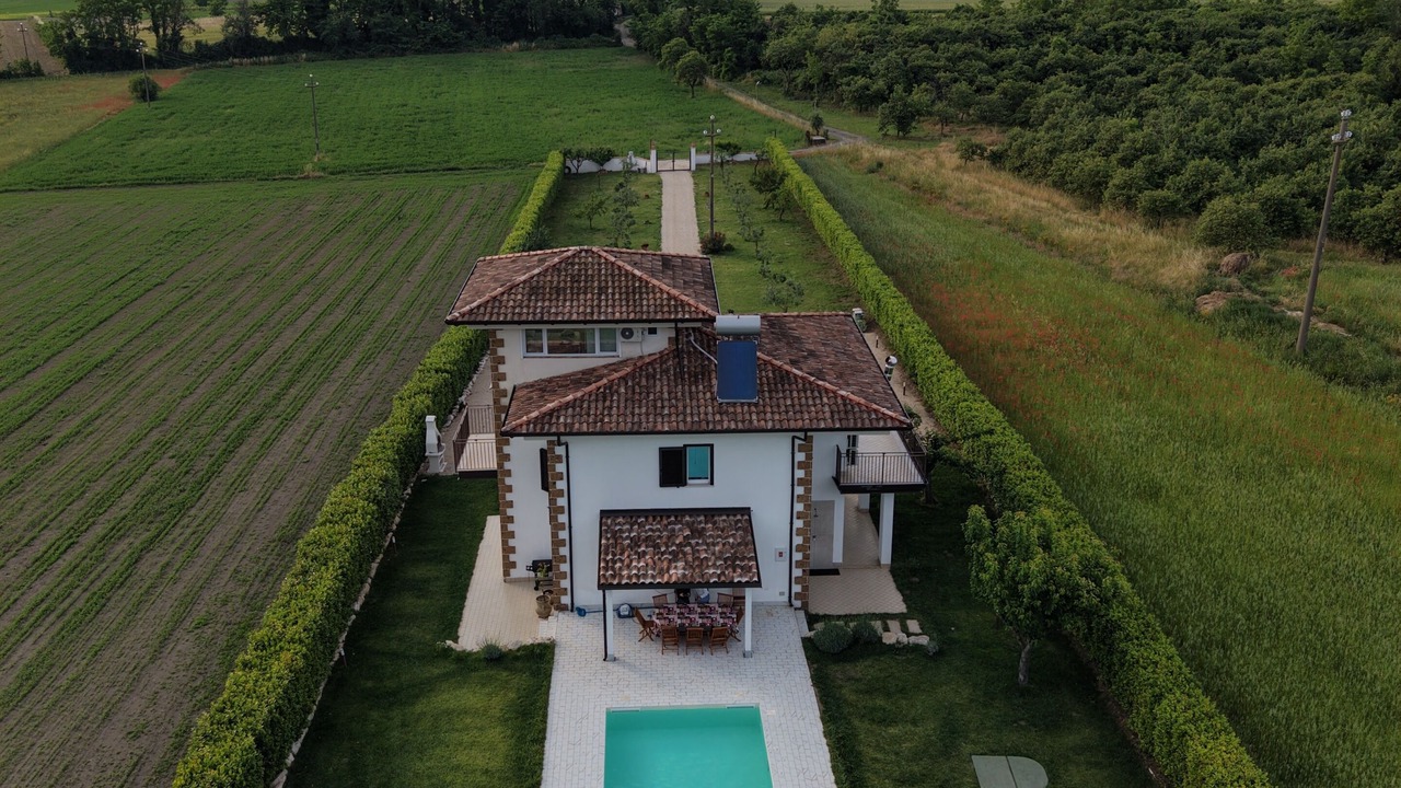 Photo of Outdoor in Amorosi