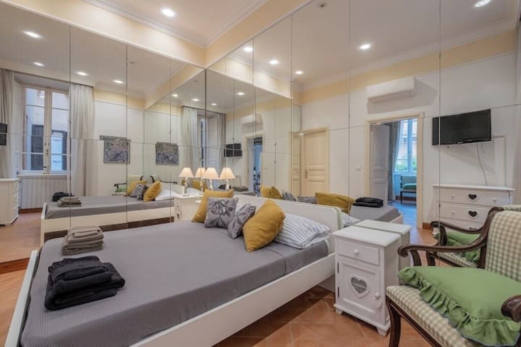 Photo of Bedroom in Rome City Centre