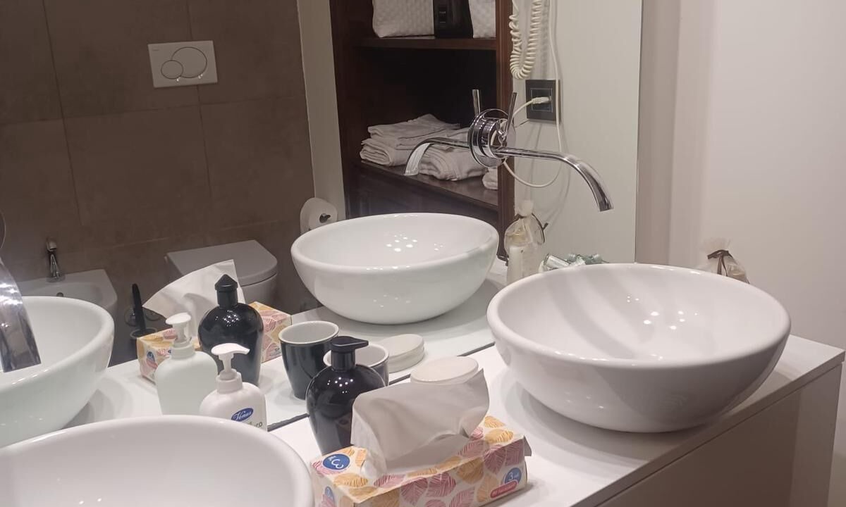Photo of Bathroom in Repubblica