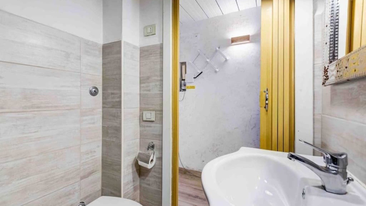 Photo of Bathroom in Rione XIV Borgo
