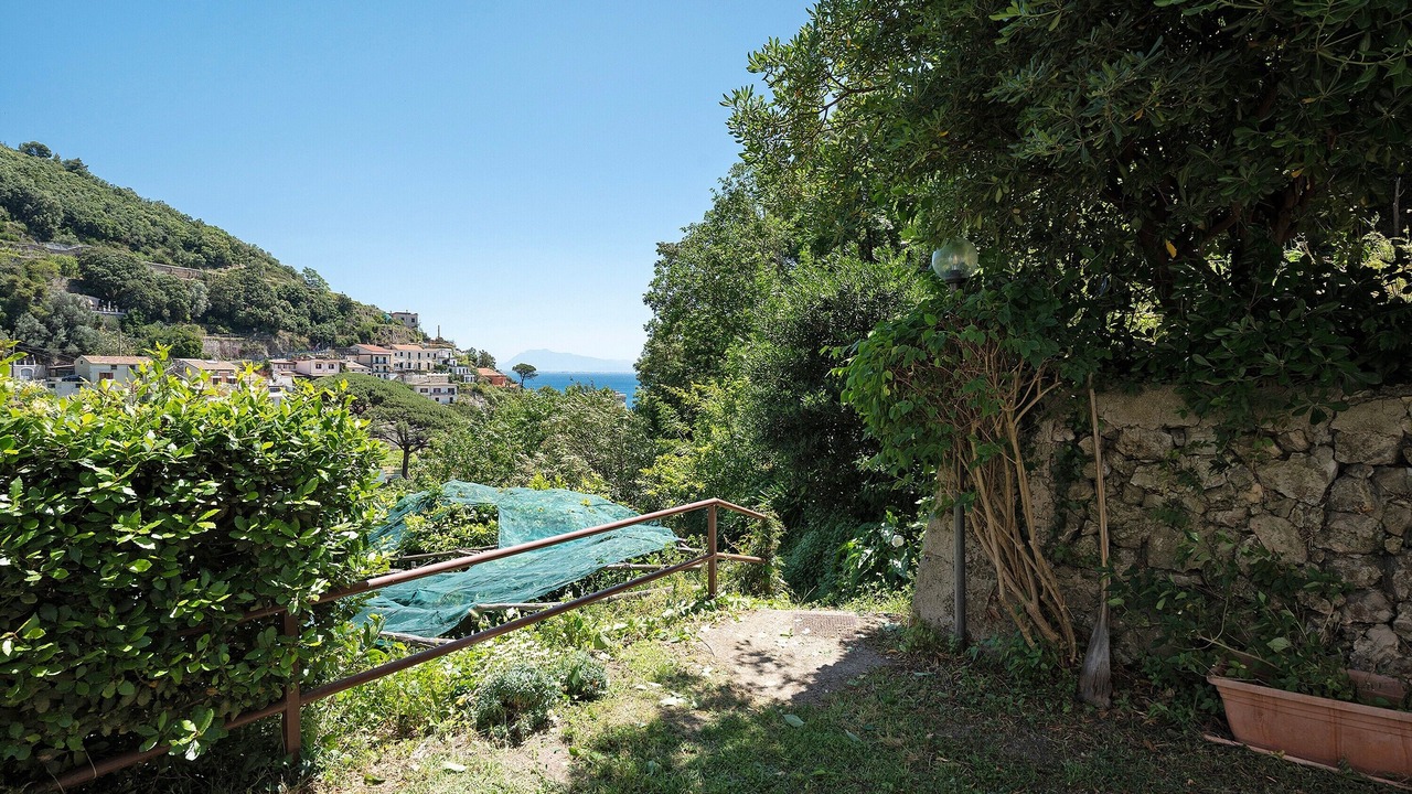 Photo of Outdoor in Erchie