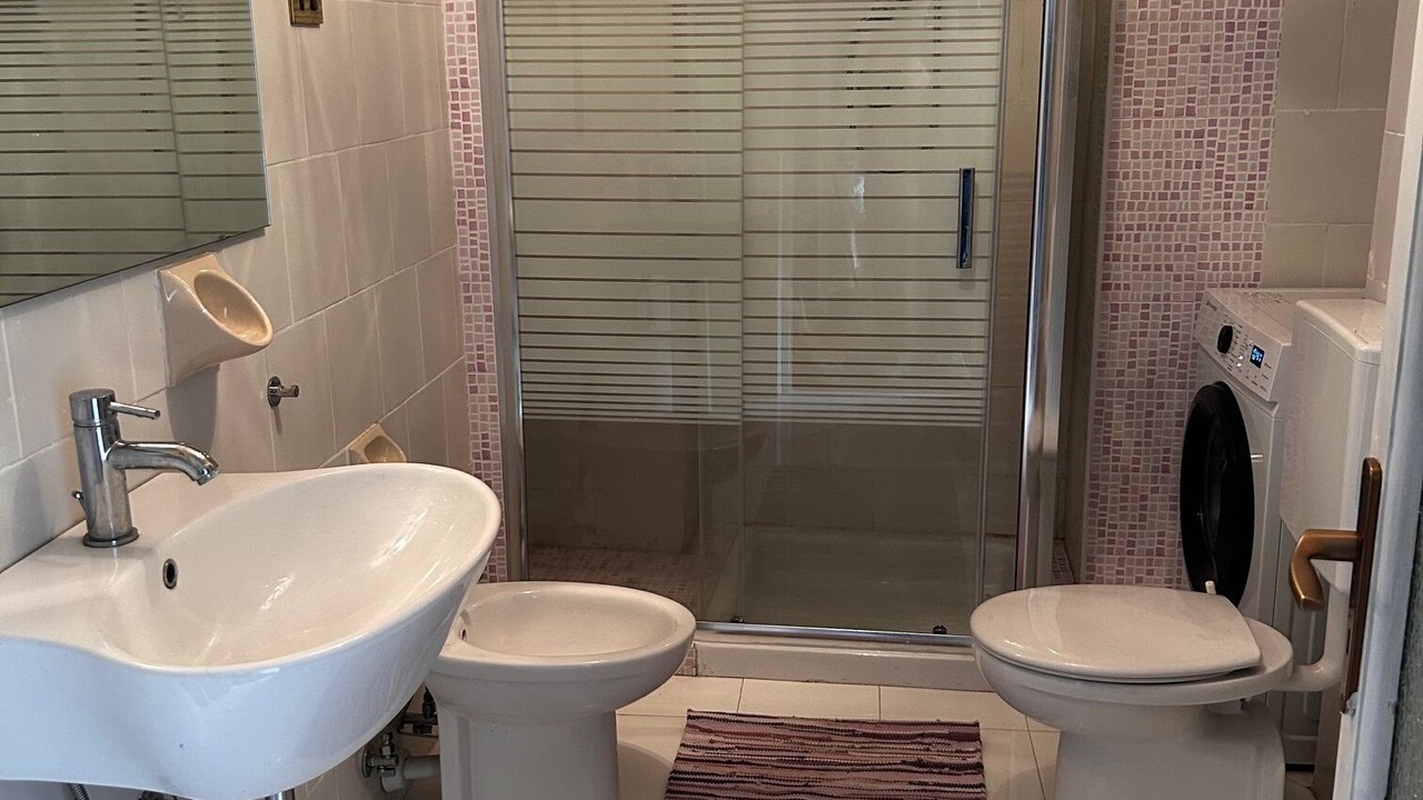 Photo of Bathroom in Viverone