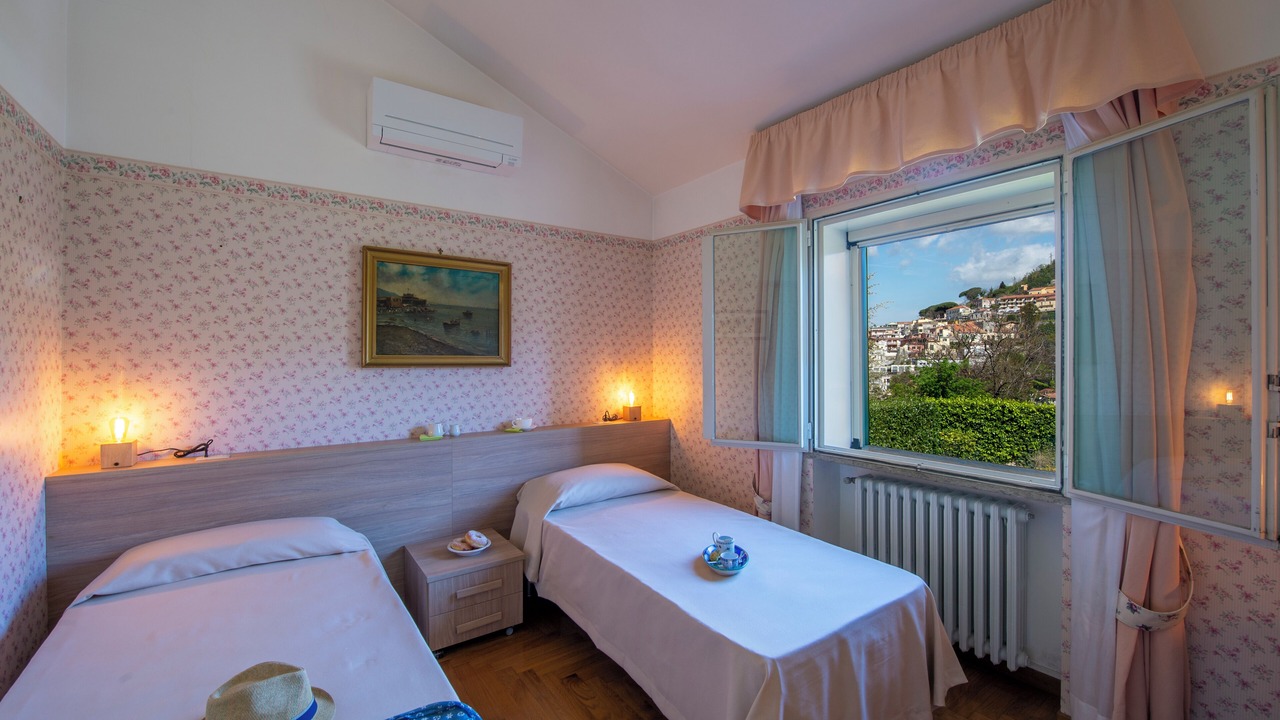 Photo of Bedroom in Cava de' Tirreni