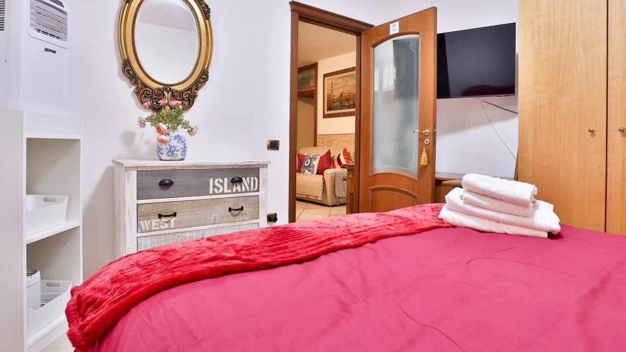 Photo of Bedroom in San Giorgio a Cremano