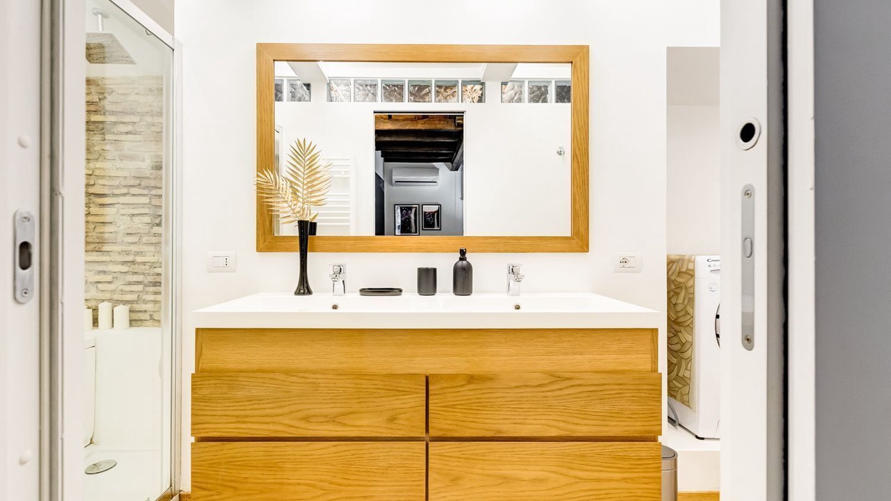 Photo of Bathroom in Rione III Colonna