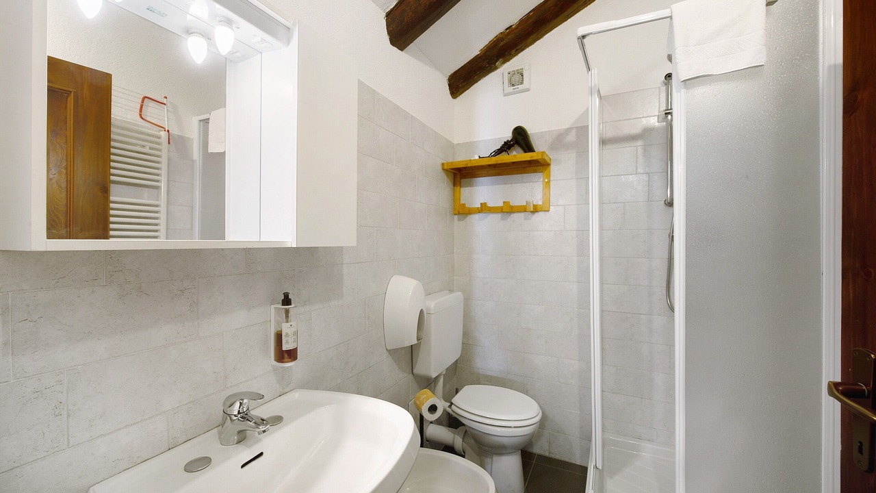 Photo of Bathroom in Rhemes-Notre-Dame