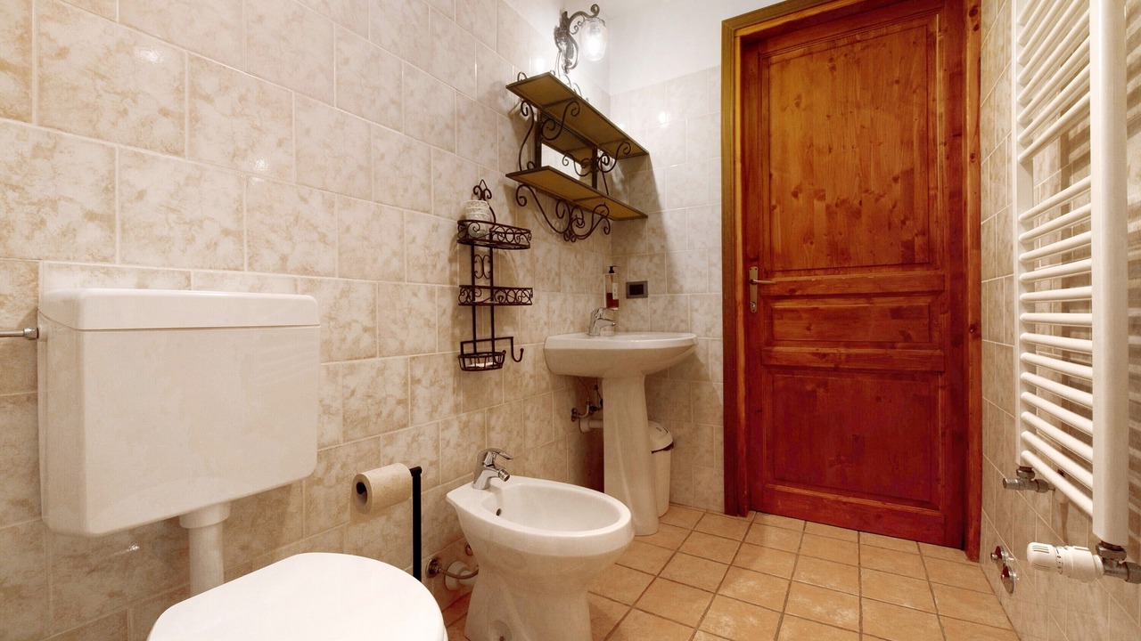 Photo of Bathroom in Rhemes-Notre-Dame