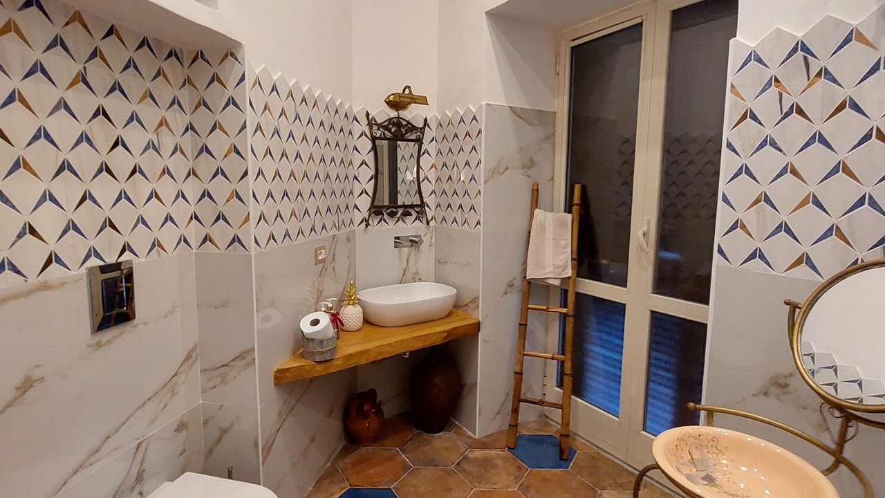 Photo of Bathroom in Historical Center
