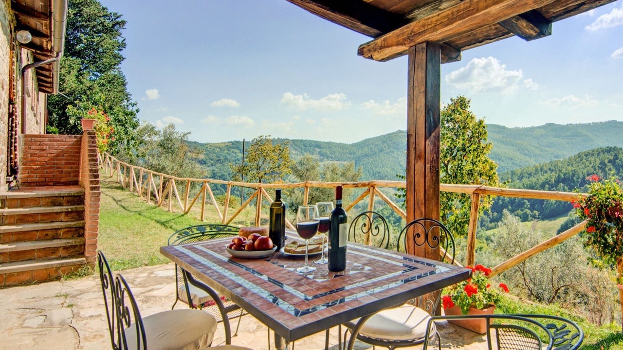Photo of Patio Balcony in Monte Santa Maria Tiberina
