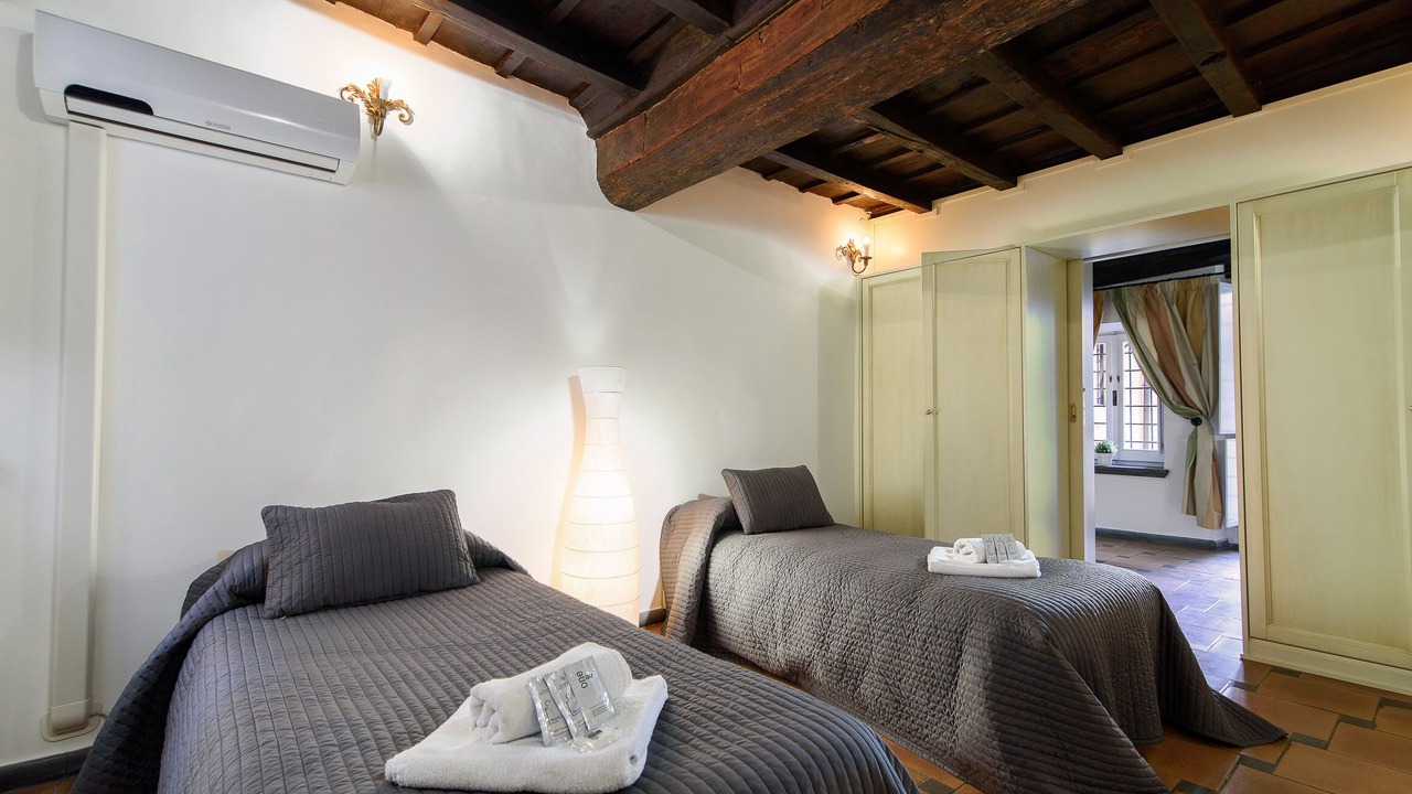 Photo of Bedroom in Rione VI Parione