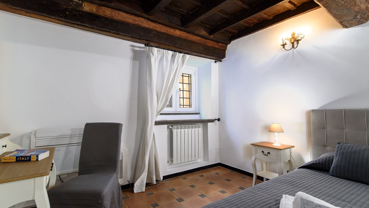 Photo of Bedroom in Rione VI Parione