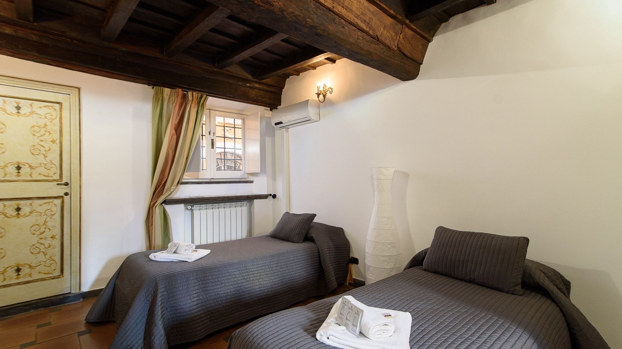 Photo of Bedroom in Rione VI Parione