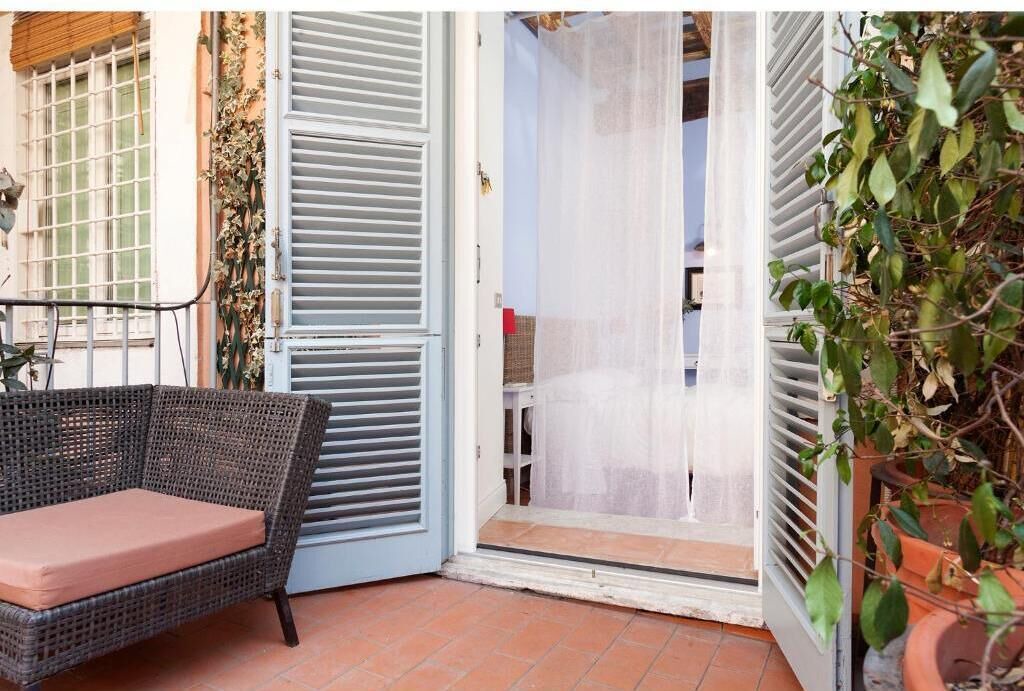 Photo of Patio Balcony in Navona