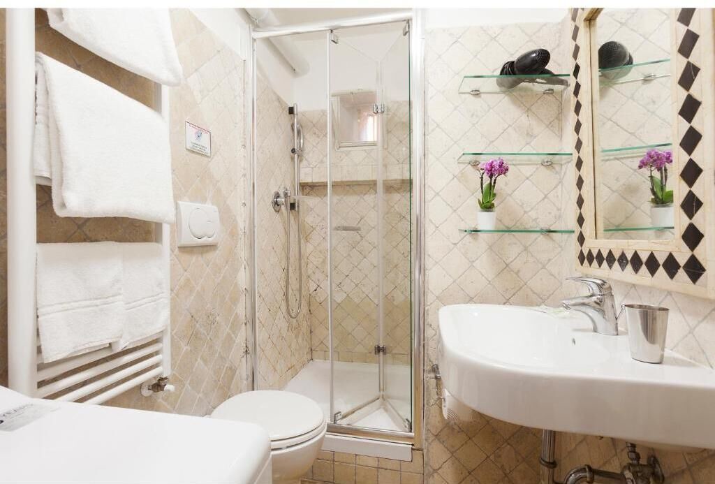 Photo of Bathroom in Rione V Ponte