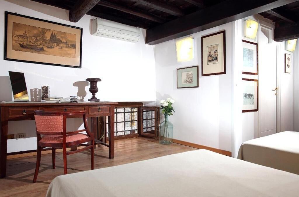 Photo of Bedroom in Rione V Ponte