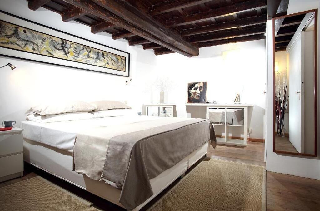 Photo of Bedroom in Rione V Ponte