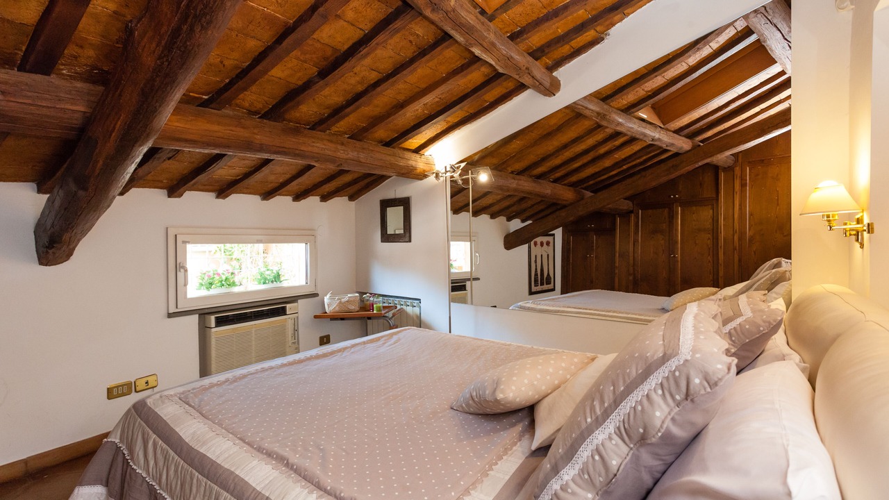 Photo of Bedroom in Rione V Ponte