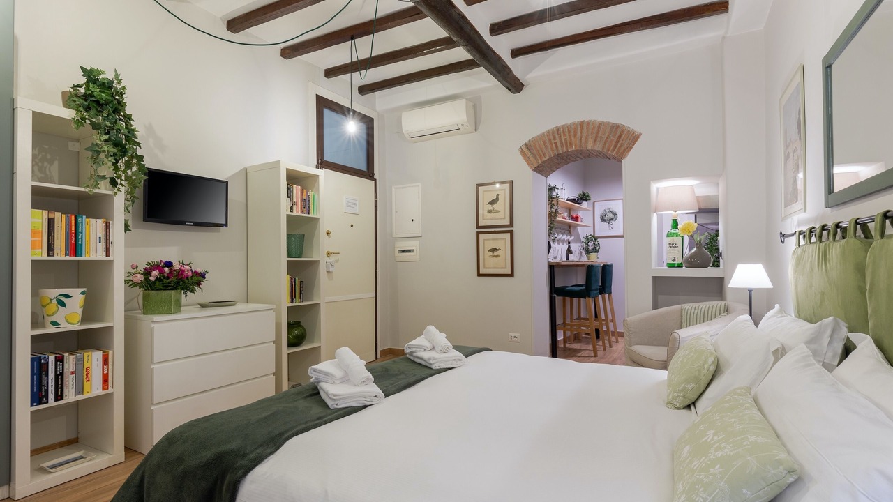 Photo of Bedroom in Rione IX Pigna
