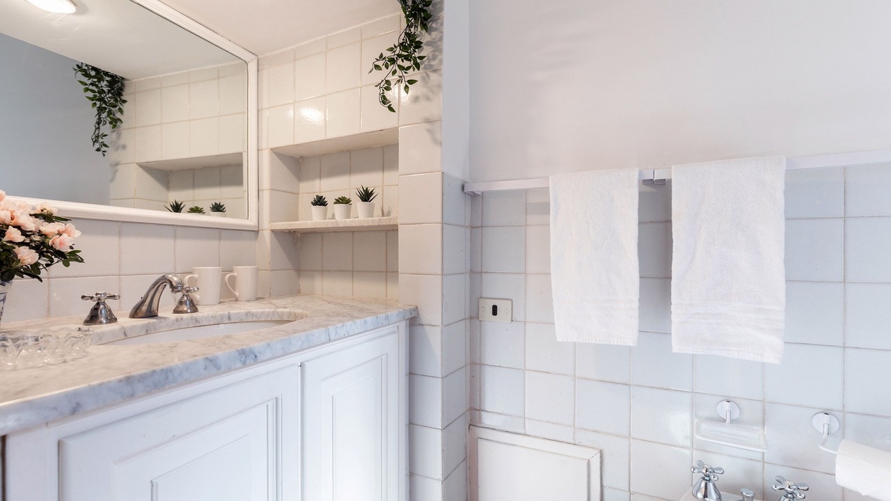 Photo of Bathroom in Navona