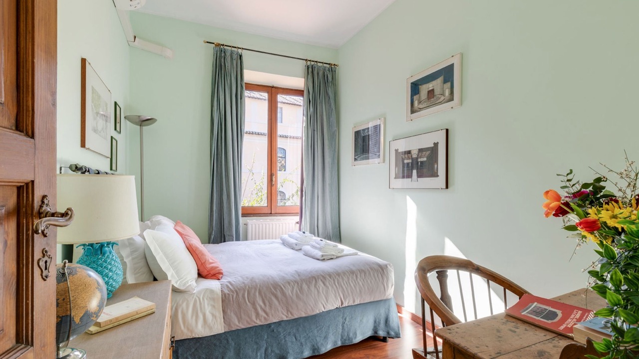 Photo of Bedroom in Rione VI Parione
