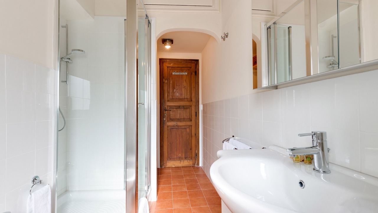 Photo of Bathroom in Rione VI Parione