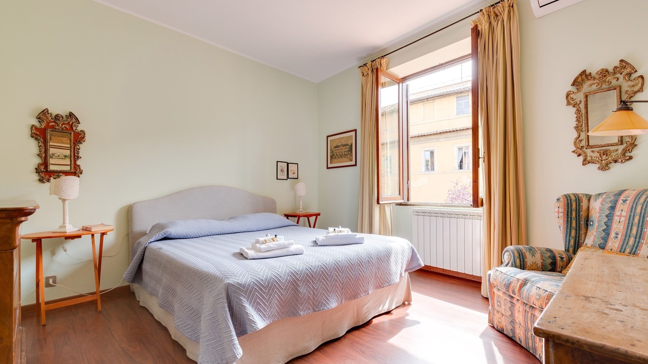 Photo of Bedroom in Rione VI Parione