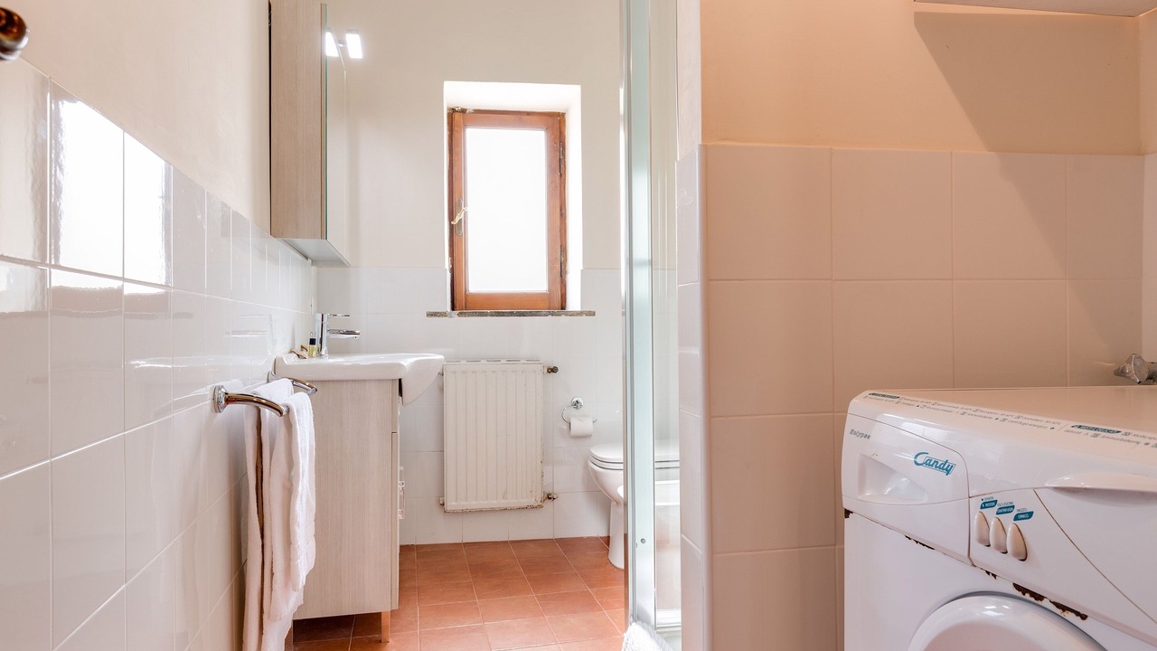 Photo of Bathroom in Rione VI Parione