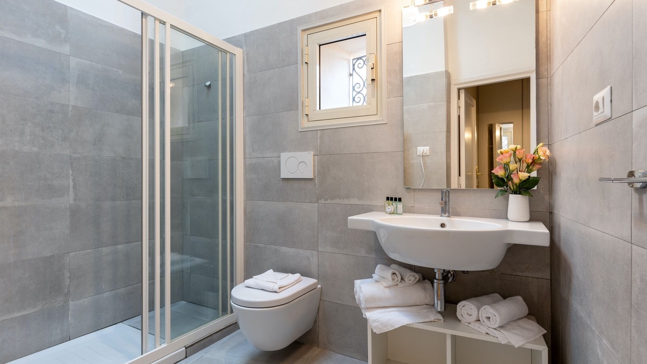Photo of Bathroom in Rome City Centre