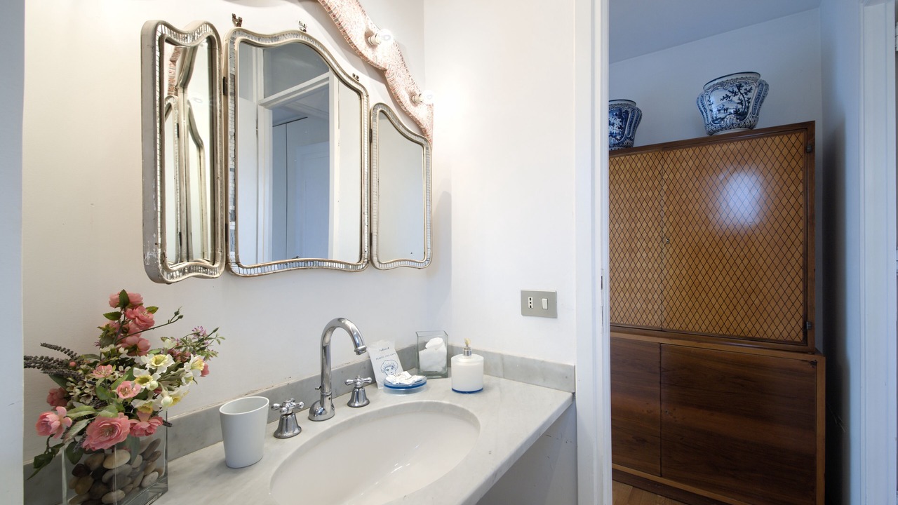 Photo of Bathroom in Rione XIV Borgo