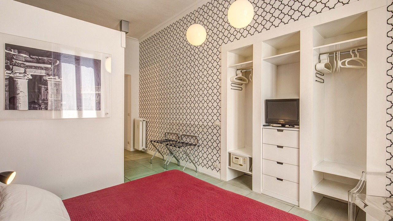 Photo of Bedroom in Rome City Centre