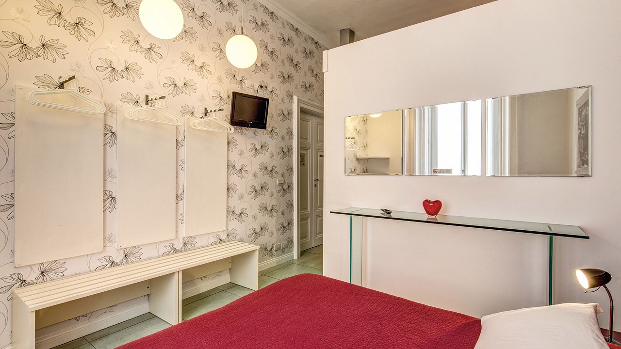 Photo of Bedroom in Rome City Centre