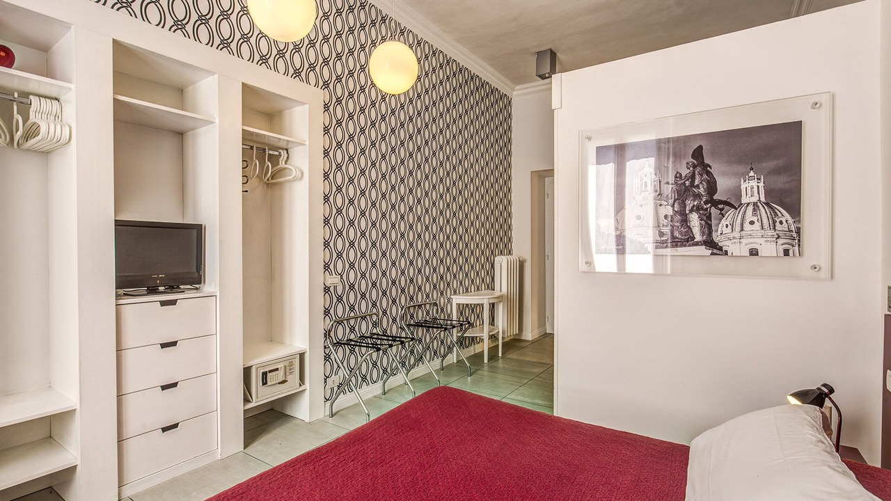 Photo of Bedroom in Rome City Centre