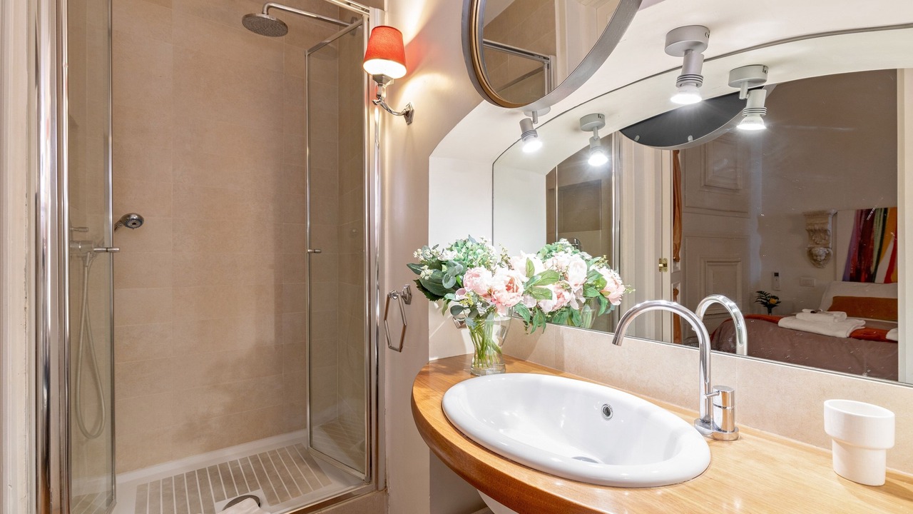Photo of Bathroom in Navona