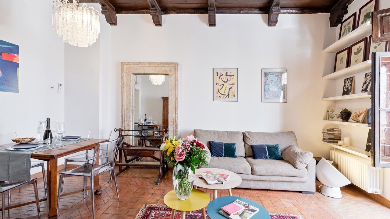 Photo of Livingroom in Navona