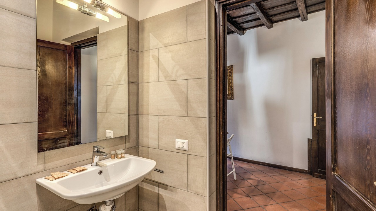 Photo of Bathroom in Rione VII Regola