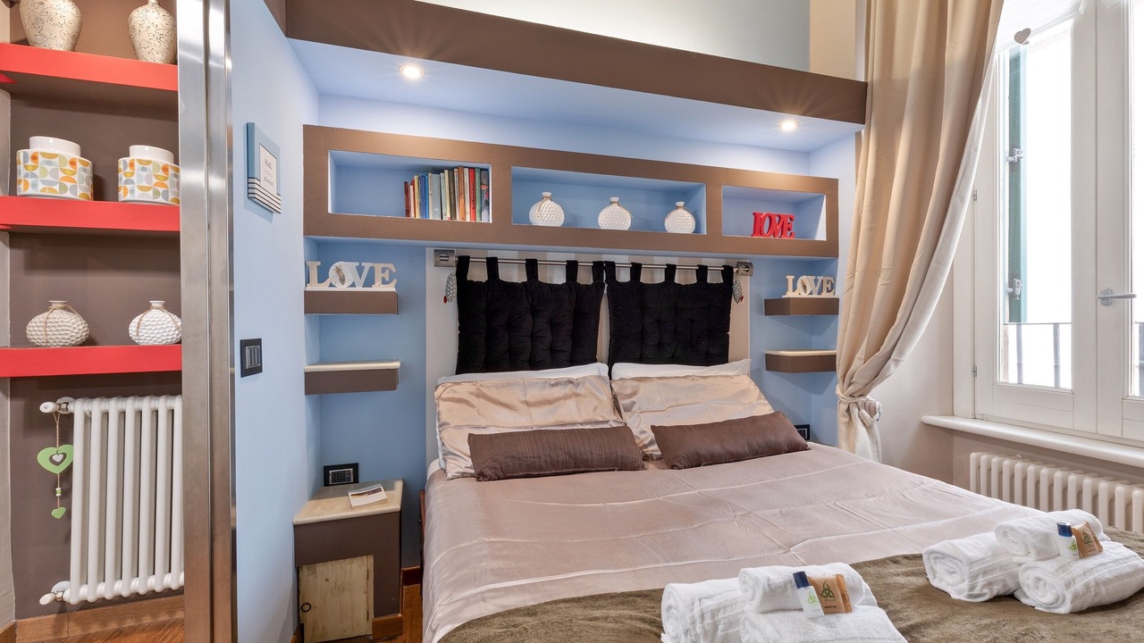 Photo of Bedroom in Rione VI Parione