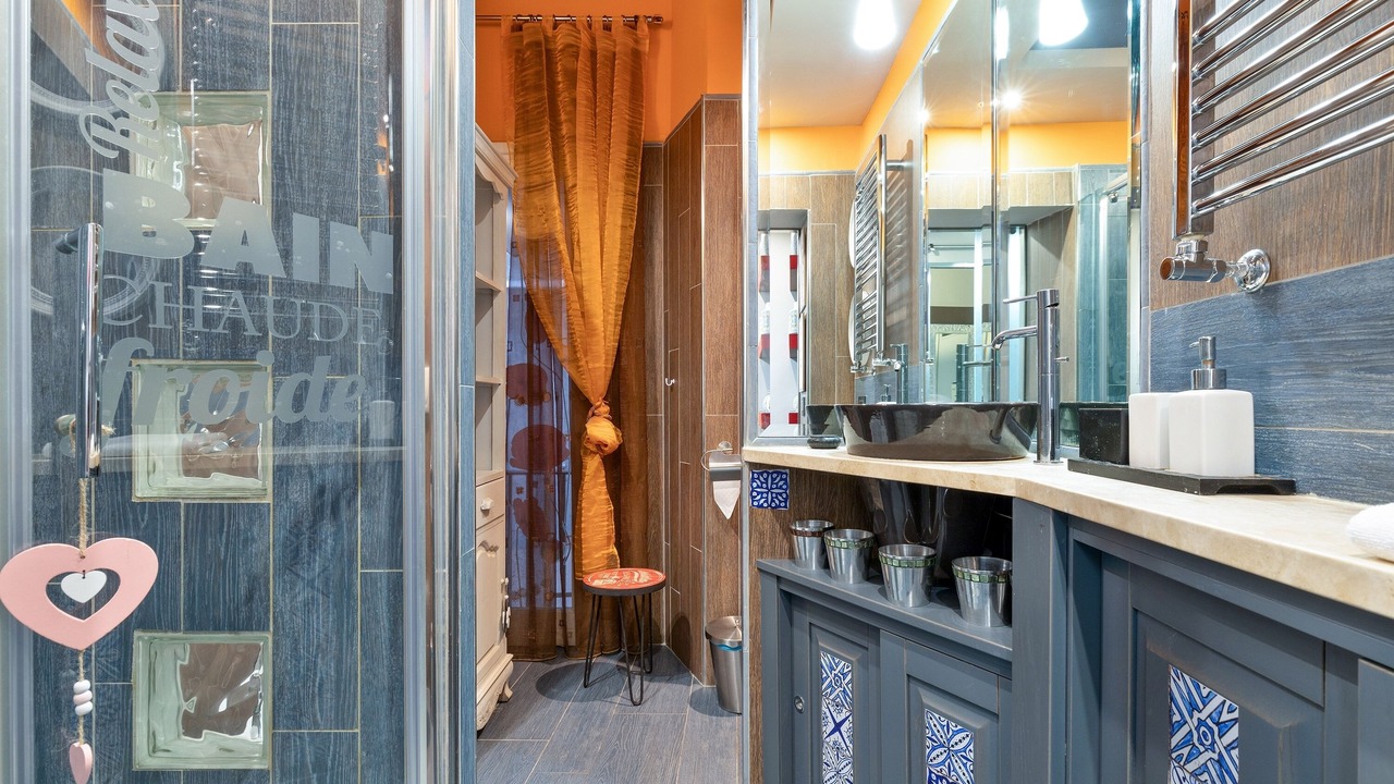 Photo of Bathroom in Rione VI Parione