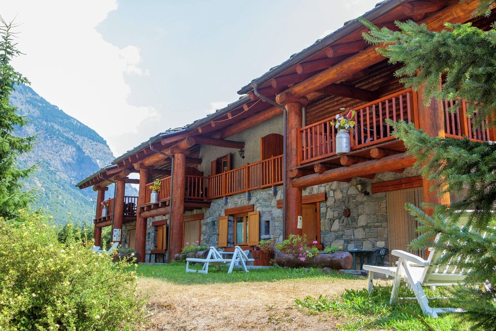 Photo of Buildings in Antey-Saint-Andre