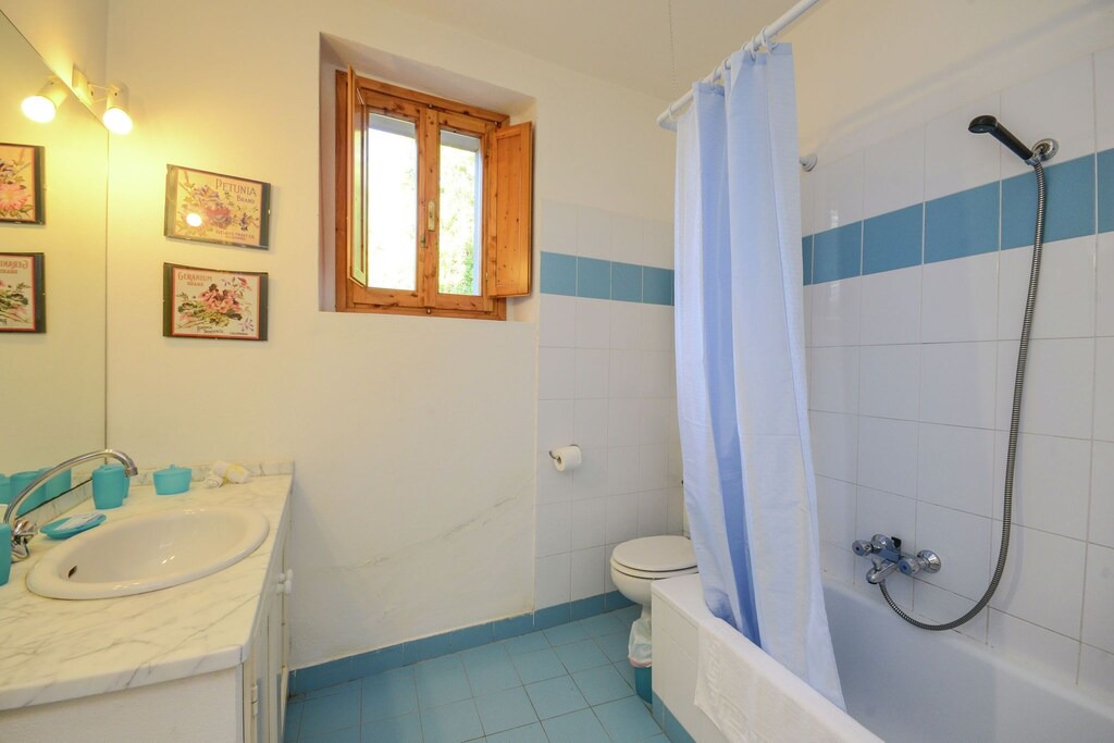 Photo of Bathroom in Tredozio