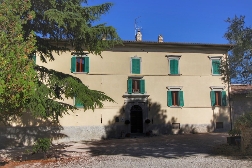Photo of Buildings in Gualdo Cattaneo