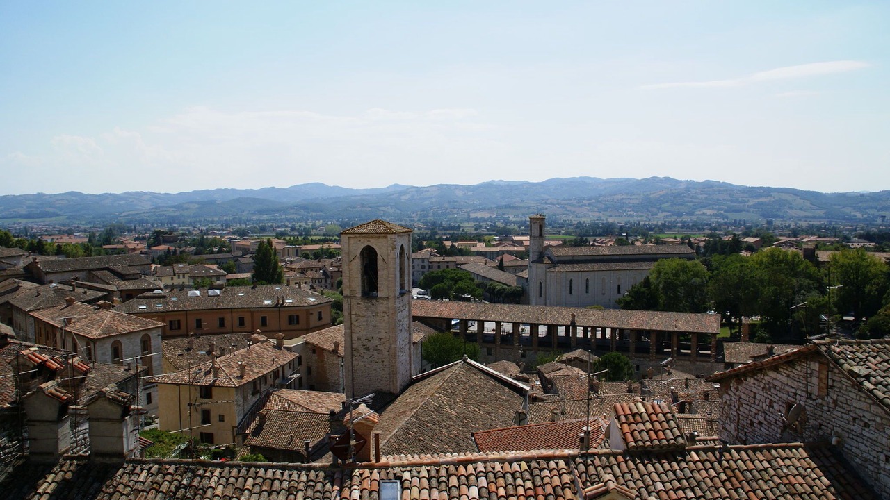 Photo of Others in Montone