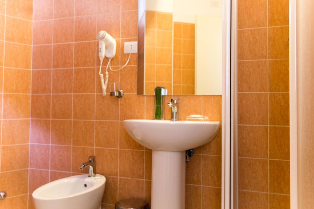 Photo of Bathroom in Rome City Centre
