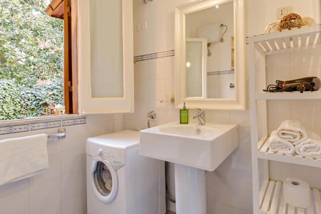 Photo of Bathroom in Trastevere