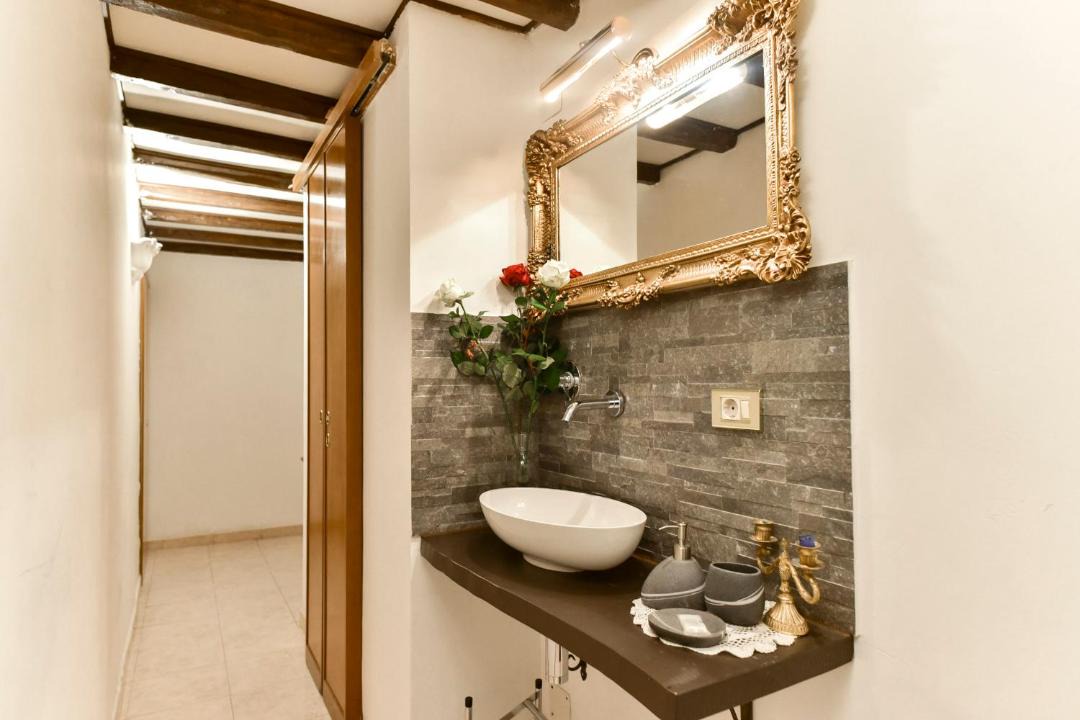 Photo of Bathroom in Rione VII Regola