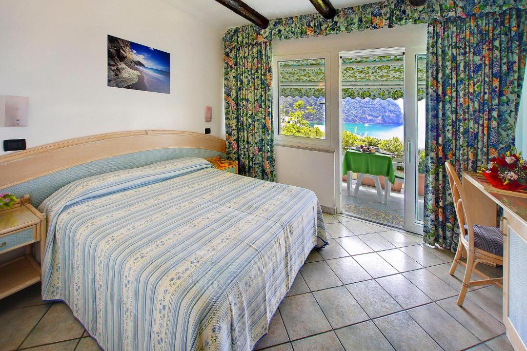 Photo of Bedroom in Forio