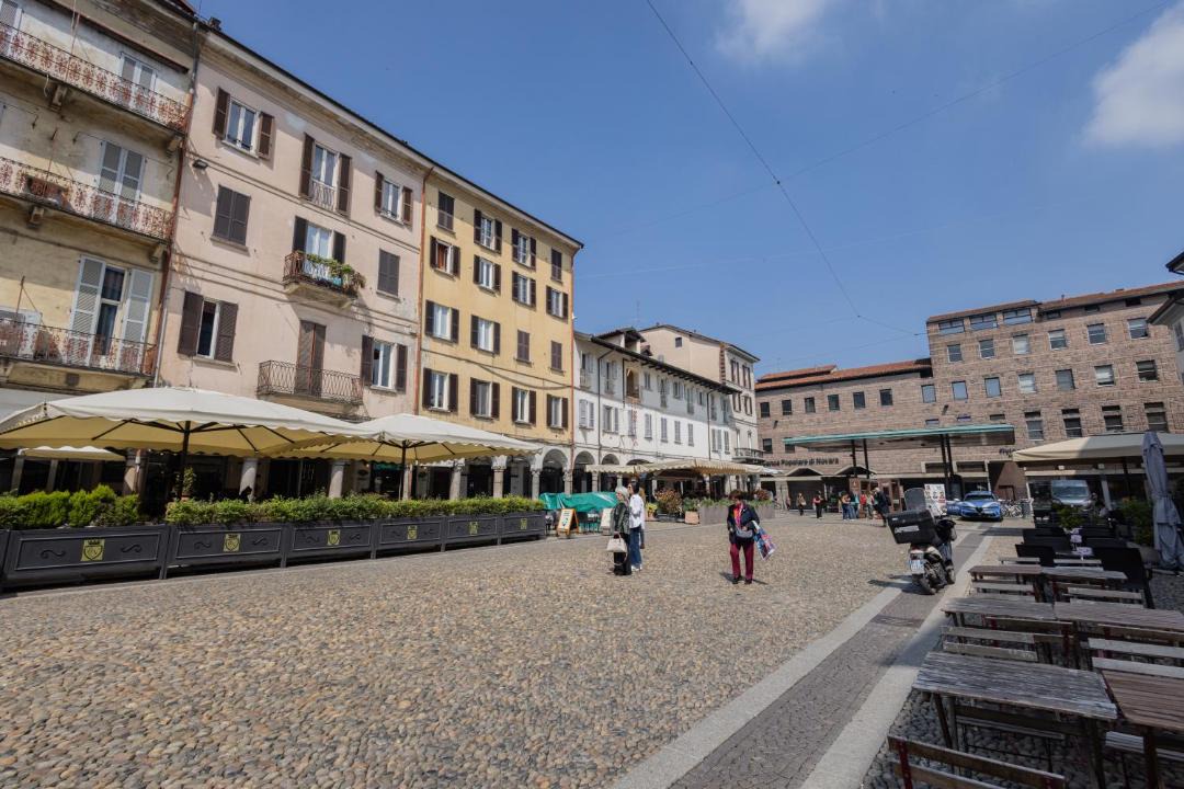 Photo of Others in Pavia