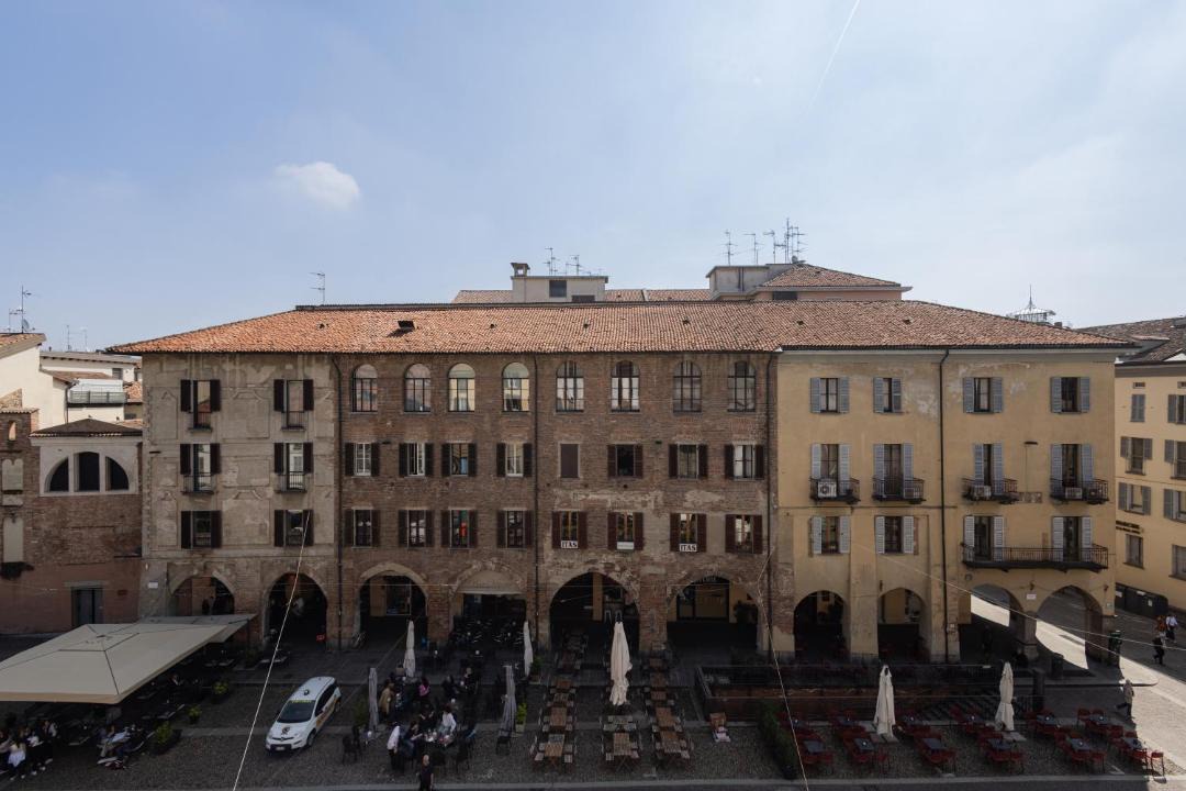 Photo of Others in Pavia