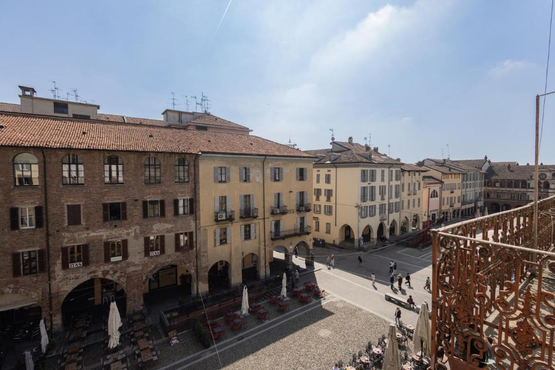 Photo of Others in Pavia