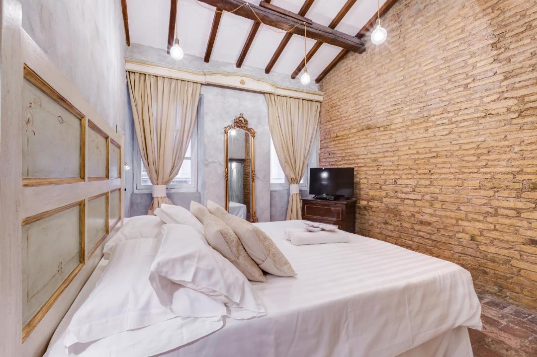 Photo of Bedroom in Rione IV Campo Marzio