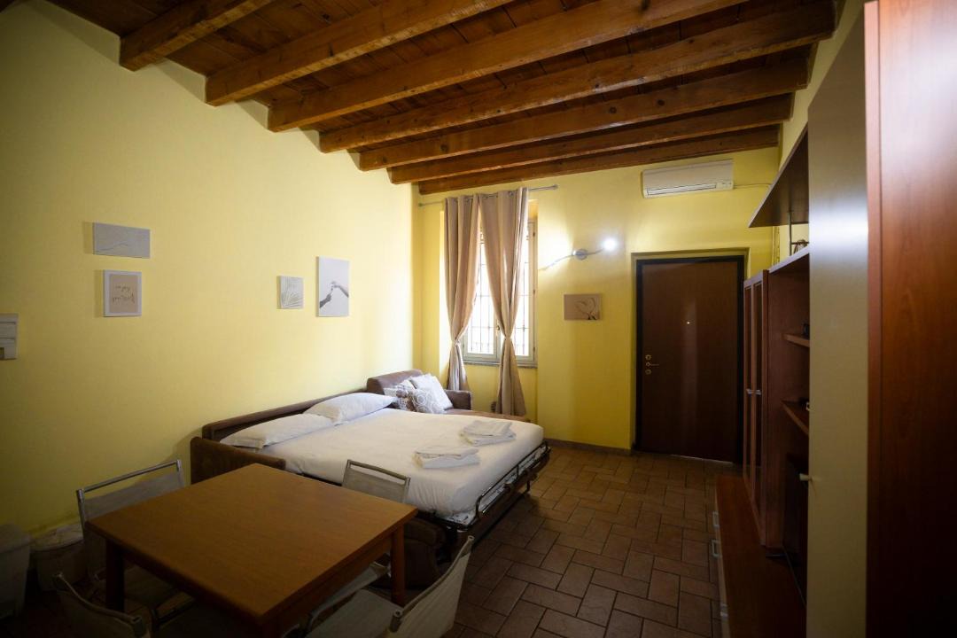 Photo of Others in Lorenteggio